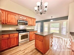 1097 Freeboard Blvd in Pensacola, FL - Building Photo - Building Photo