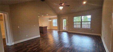 1340 Colonel Hawthorne Dr in Prairie Grove, AR - Building Photo - Building Photo