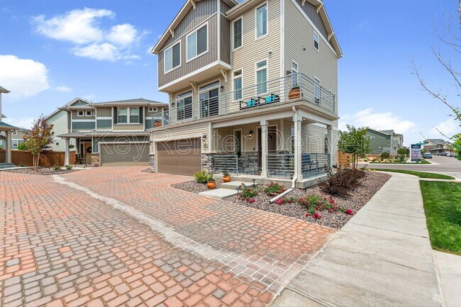 10145 Zeno St in Commerce City, CO - Foto de edificio - Building Photo