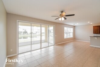 8327 Highgate Dr in Jacksonville, FL - Building Photo - Building Photo