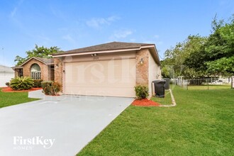 1365 SE Floresta Dr in Port St. Lucie, FL - Building Photo - Building Photo