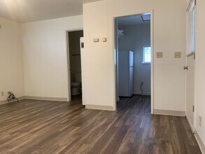 1104 Elmer St in Chico, CA - Building Photo - Building Photo