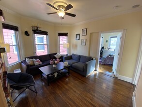 381 Highland Ave, Unit 2 in Somerville, MA - Building Photo - Building Photo