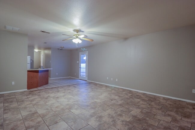 3417 49th St in Lubbock, TX - Building Photo - Building Photo