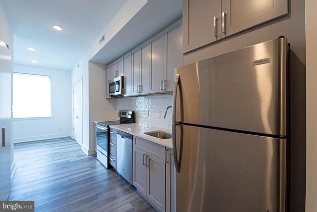 property at 1245 Ridge Ave