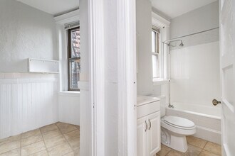 81 Myrtle St, Unit 85 myrtle street in Boston, MA - Building Photo - Building Photo