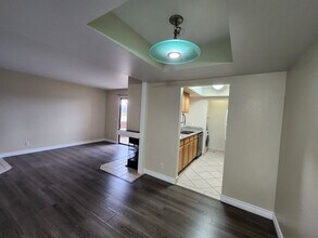 6870 Countrywoods Cir in Cottonwood Heights, UT - Building Photo - Building Photo