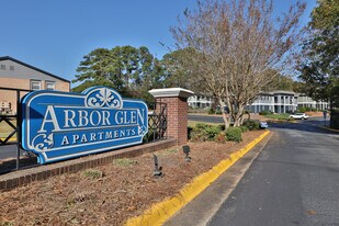 Arbor Glen Apartments in Spartanburg, SC - Building Photo