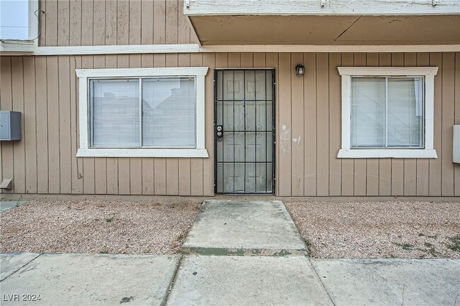 1810 Bartoli Dr in Las Vegas, NV - Building Photo - Building Photo