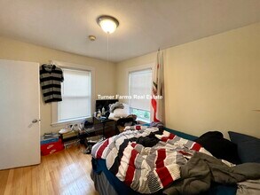 19 Bay St, Unit 2L in Cambridge, MA - Foto de edificio - Building Photo