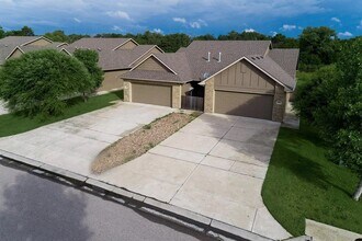 2750 E 45th Ct N in Wichita, KS - Building Photo - Building Photo