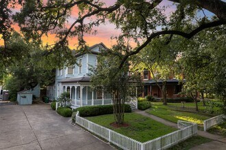 1007 Heights Blvd in Houston, TX - Building Photo - Building Photo