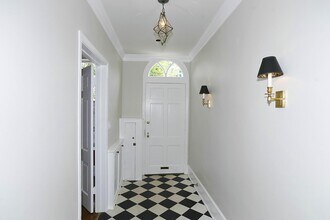1530 33rd St NW in Washington, DC - Building Photo - Building Photo