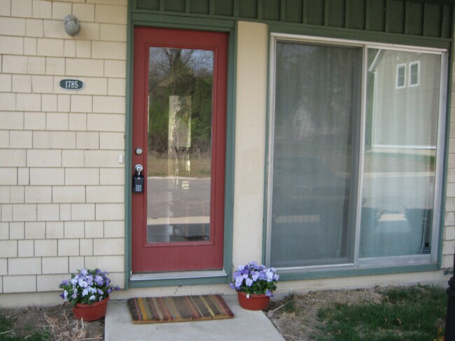 1785 Hideaway Lane Dr, Unit 1785 in Ann Arbor, MI - Building Photo - Building Photo