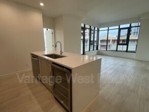 3699-3699 Capozzi Rd in Kelowna, BC - Building Photo - Building Photo