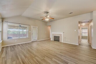 834 Dark Horse Ln in Buda, TX - Building Photo - Building Photo