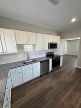 1956 S 8th St in Columbus, OH - Foto de edificio - Building Photo
