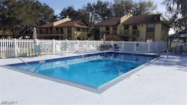 property at 2041 Golfside Village Dr