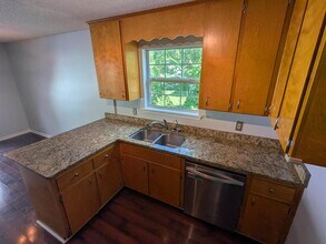 1777 Folkstone Rd in Tallahassee, FL - Building Photo - Building Photo