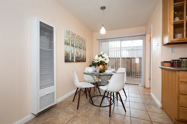 1919 Ygnacio Valley Rd-Unit -31 in Walnut Creek, CA - Building Photo - Building Photo