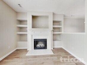 4864 Sierra Way in College Park, GA - Building Photo - Building Photo