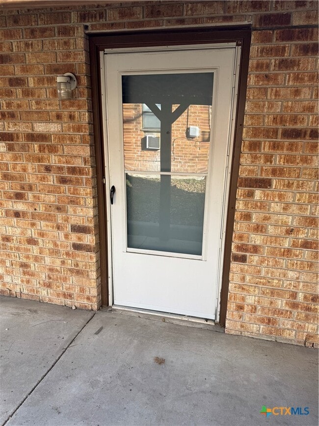 510 N Bauer St in Seguin, TX - Building Photo - Building Photo