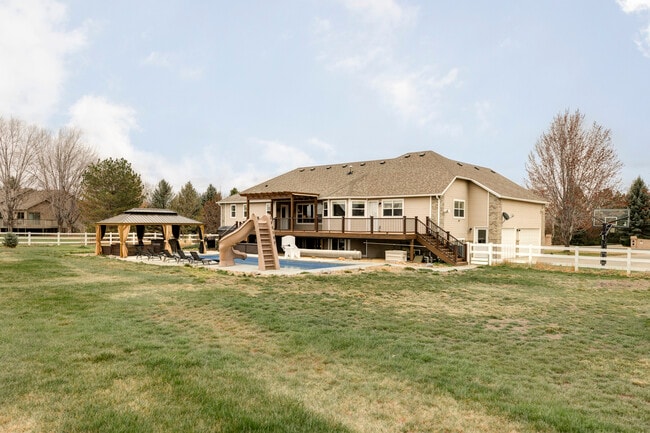 212 Mulligan Lake Dr in Mead, CO - Foto de edificio - Building Photo