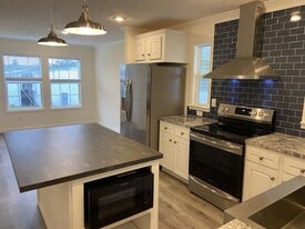 7300 20th St in Vero Beach, FL - Building Photo