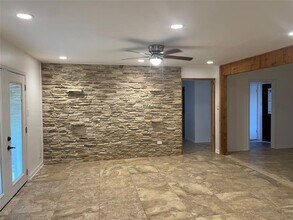 303 S 6th St in Pflugerville, TX - Building Photo - Building Photo