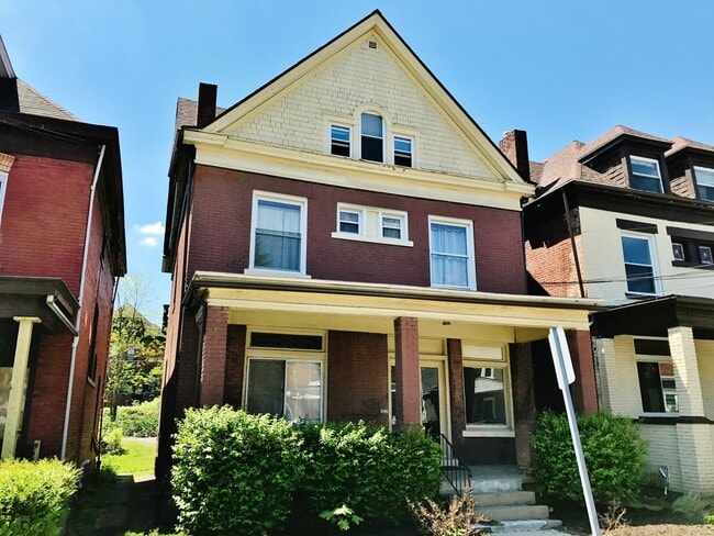 5442 Jackson St in Pittsburgh, PA - Building Photo - Building Photo