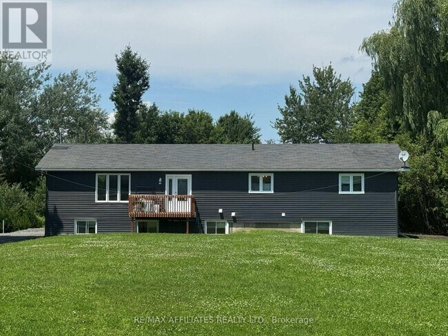 2156 Rte 600 W in Russell, ON - Building Photo - Building Photo