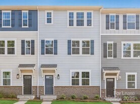 14105 Alley Mae in Huntersville, NC - Building Photo