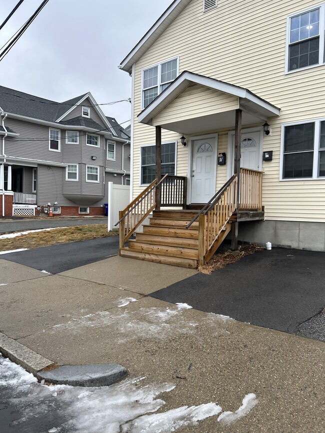 25 Denison St, Unit 1