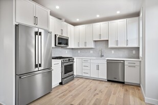 210 Endicott St, Unit 1 Apartments