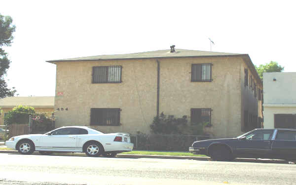 454 E South St in Long Beach, CA - Foto de edificio