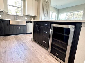 401 W 25th St in Houston, TX - Building Photo - Building Photo