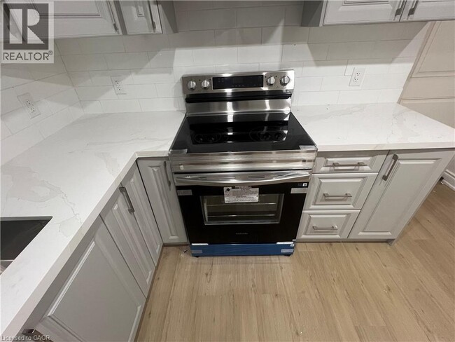 29 Bowman Cres in Thorold, ON - Building Photo - Building Photo