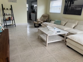 726 1st St in Indian Rocks Beach, FL - Building Photo - Building Photo