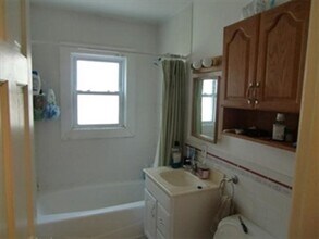 5 Granite St, Unit 1 in Cambridge, MA - Building Photo - Building Photo