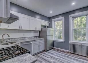 25 Bartholdi Ave, Unit 2 in Jersey City, NJ - Building Photo - Building Photo
