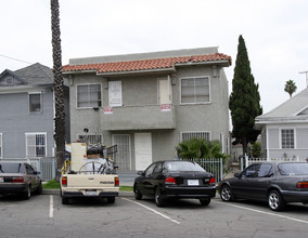 453 W 9th St in Long Beach, CA - Building Photo - Building Photo