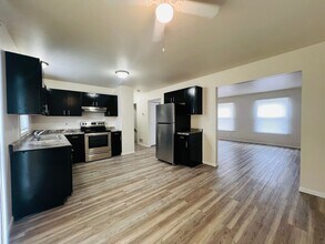 2711 48th St in Kenosha, WI - Building Photo - Building Photo