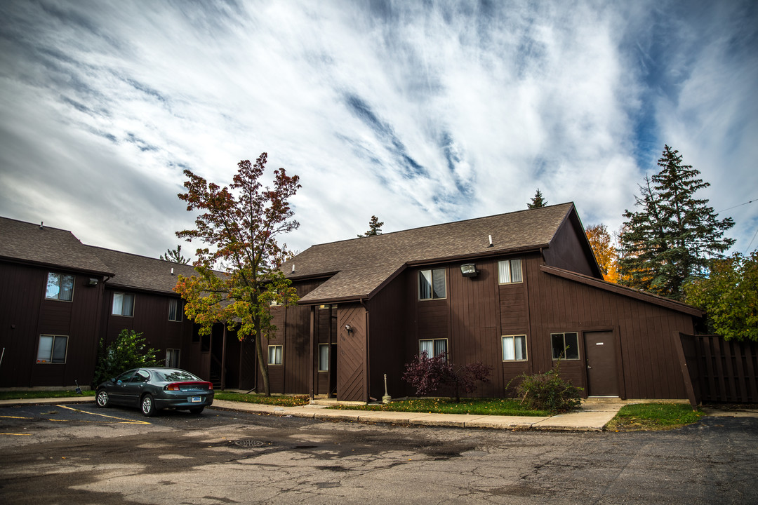 Garden Square Apartments in Potterville, MI - Building Photo