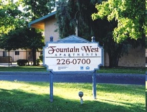 Fountain West Apartments in Fresno, CA - Building Photo - Building Photo