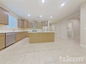 30094 W Clarendon Ave in Buckeye, AZ - Building Photo - Building Photo