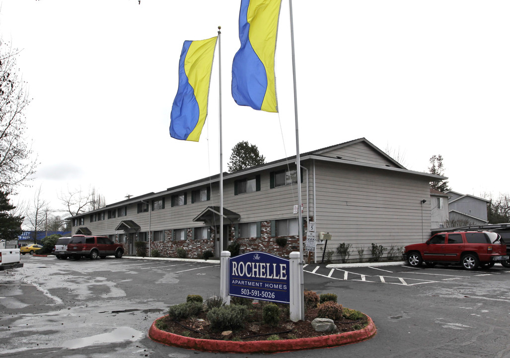 The Rochelle Apartment Homes in Beaverton, OR - Building Photo