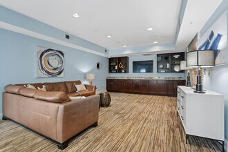 Greylyn Estates in Charlotte, NC - Foto de edificio - Building Photo