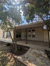 110 Suncrest Dr in New Braunfels, TX - Building Photo - Building Photo