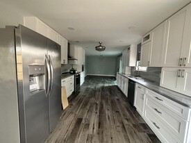 808 Linden Ave in Niceville, FL - Building Photo