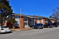 Cedar Creek Apartments in Noble, OK - Foto de edificio - Building Photo